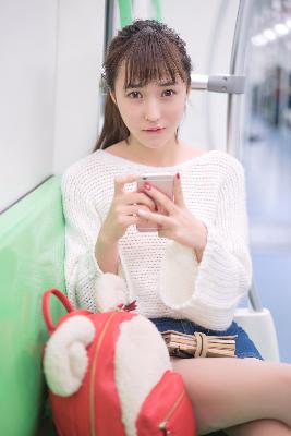 1个甜烂水蜜桃引发的校园H 1V1故事，你敢看吗？
